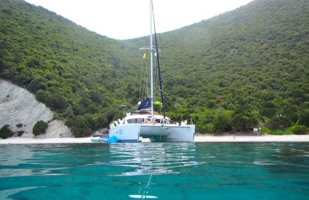 Lagoon 380