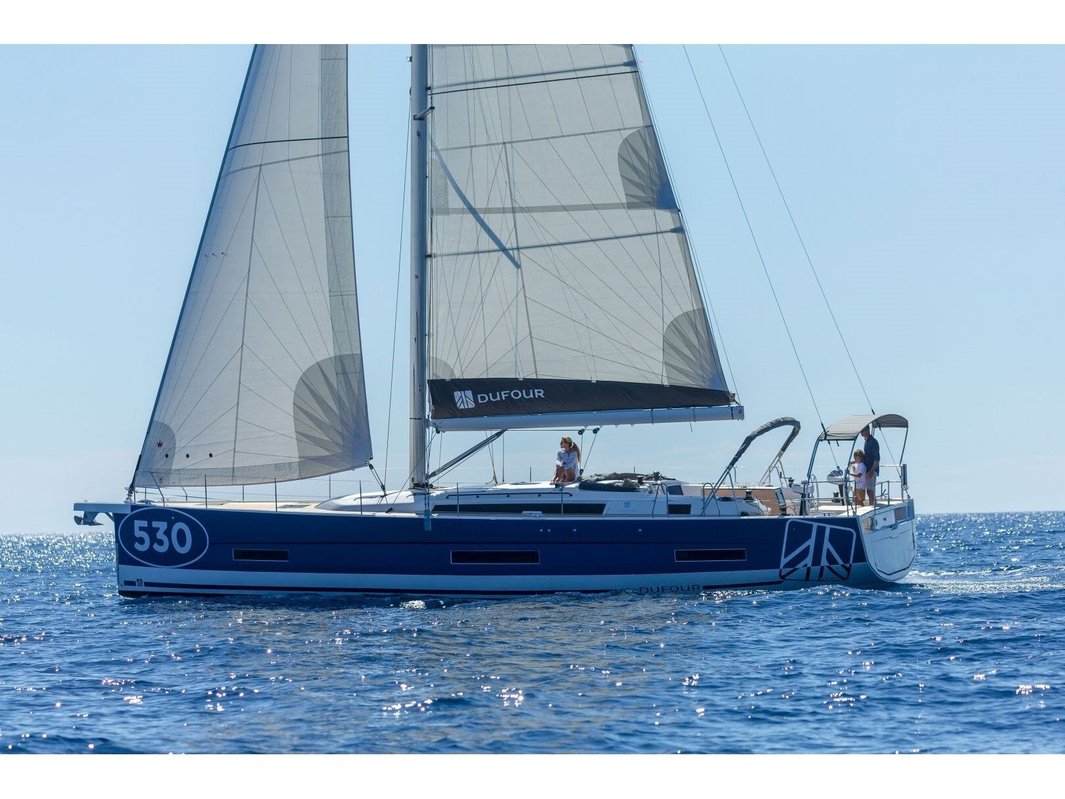 Dufour 530