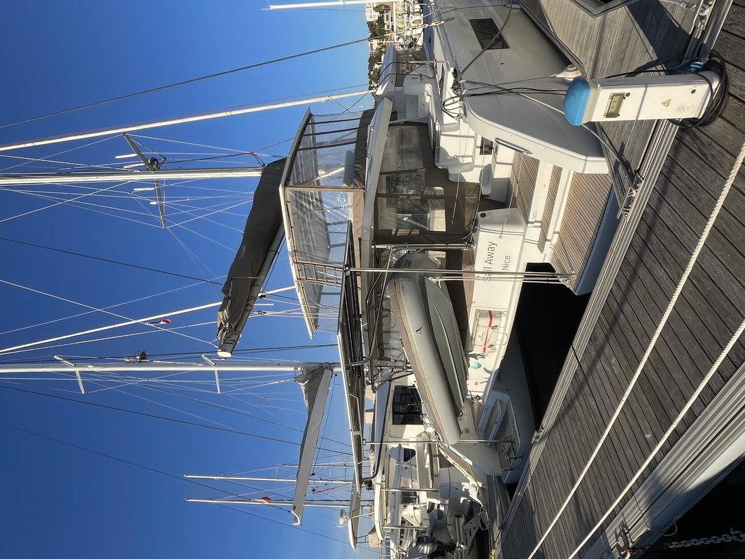 LAGOON 46 SAIL AWAY SKIPPER OBLIGATOIRE