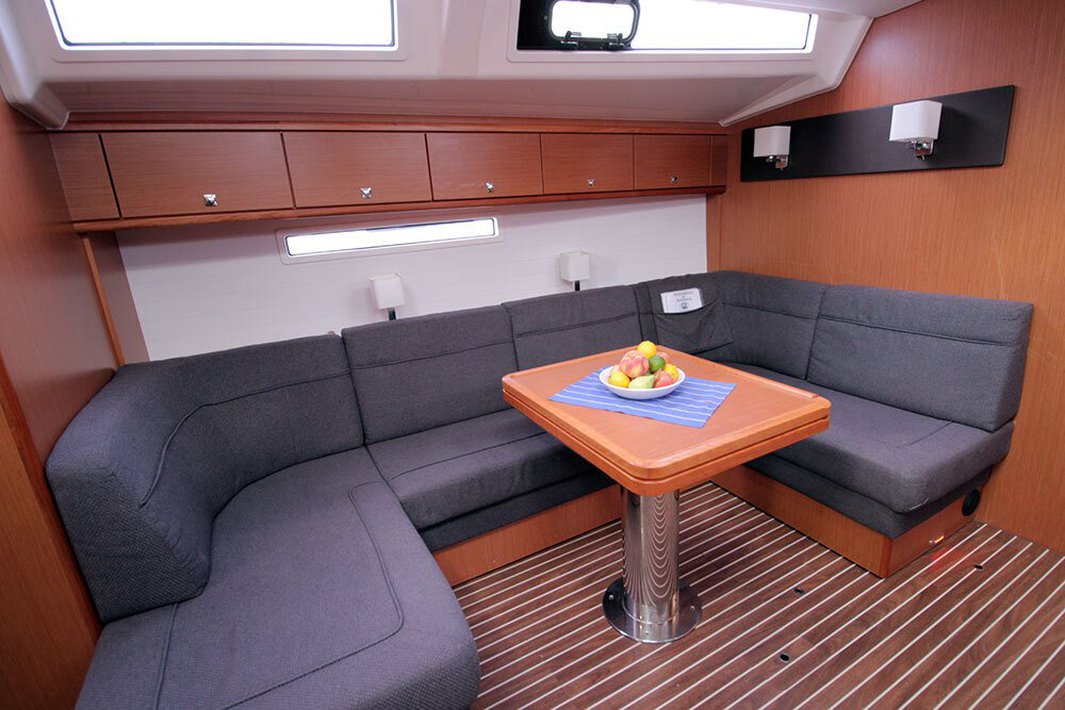 Bavaria Cruiser 56