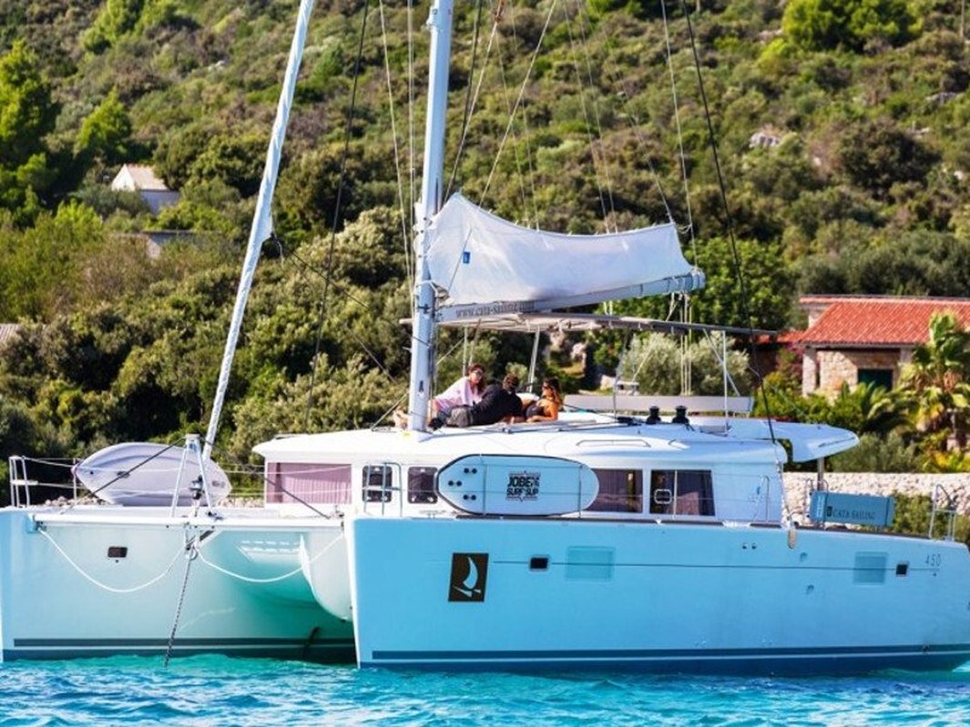 Lagoon 450  Fly