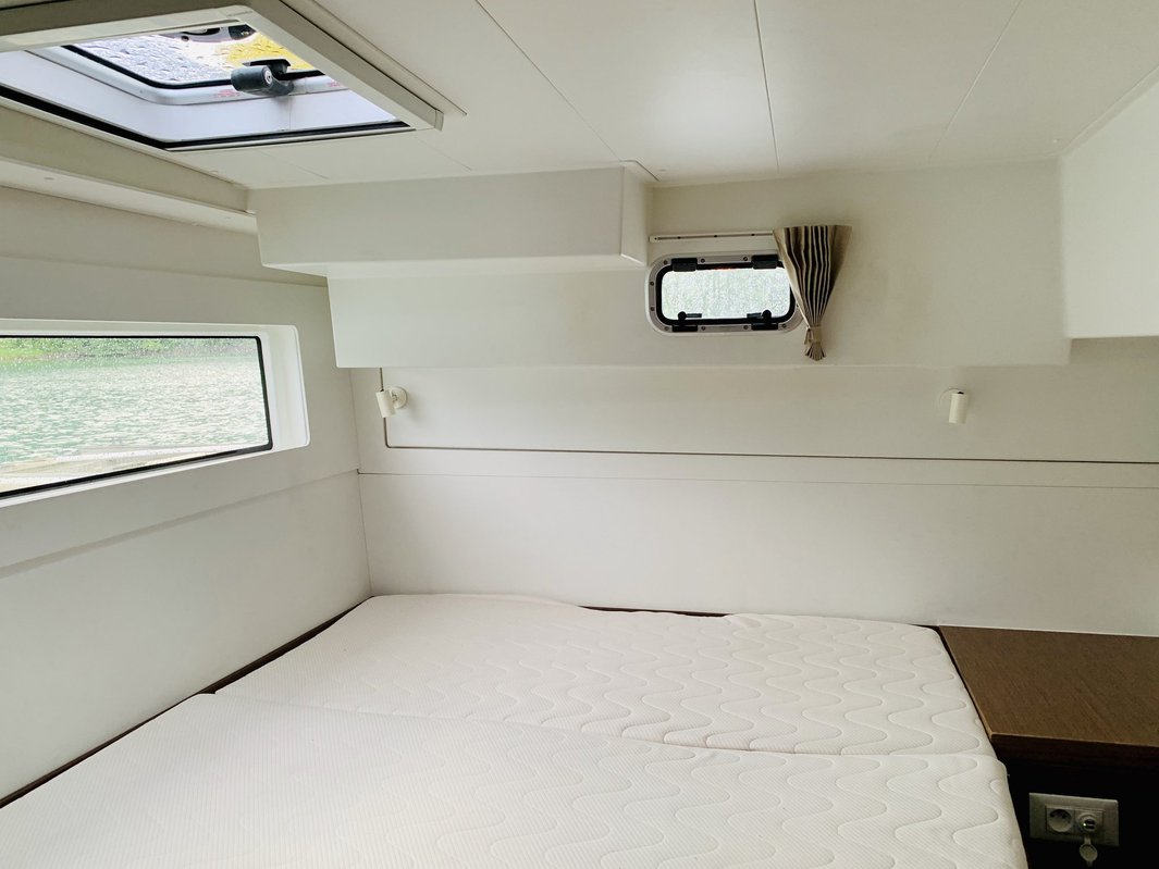 Lagoon 40