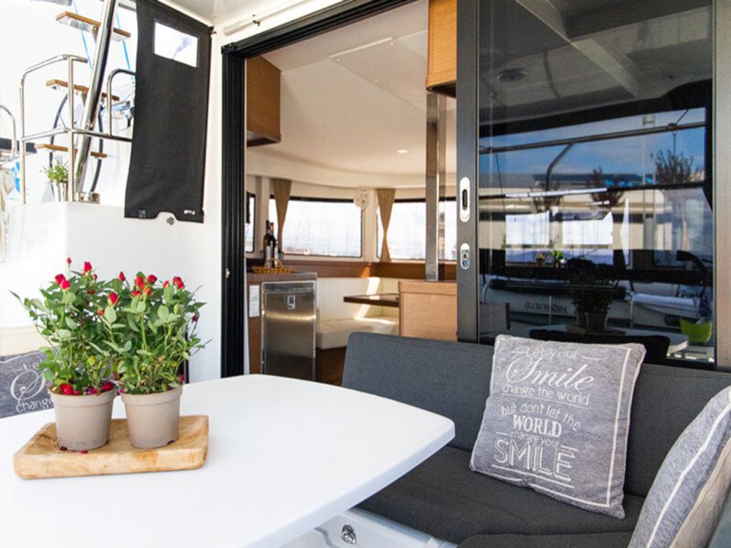 Lagoon 42