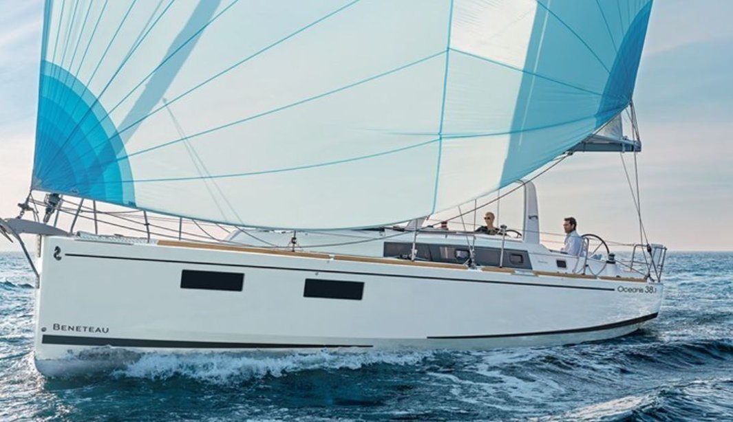 OCEANIS 38 GASSILLAGE