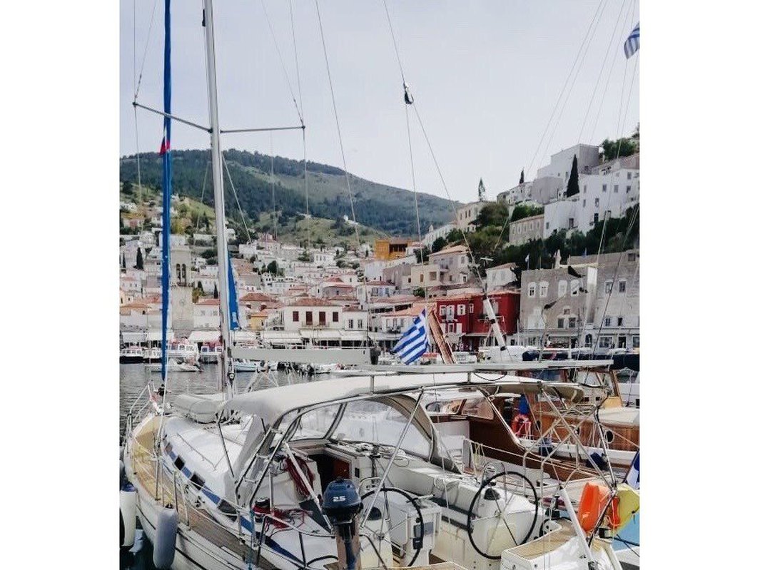 Bavaria 44