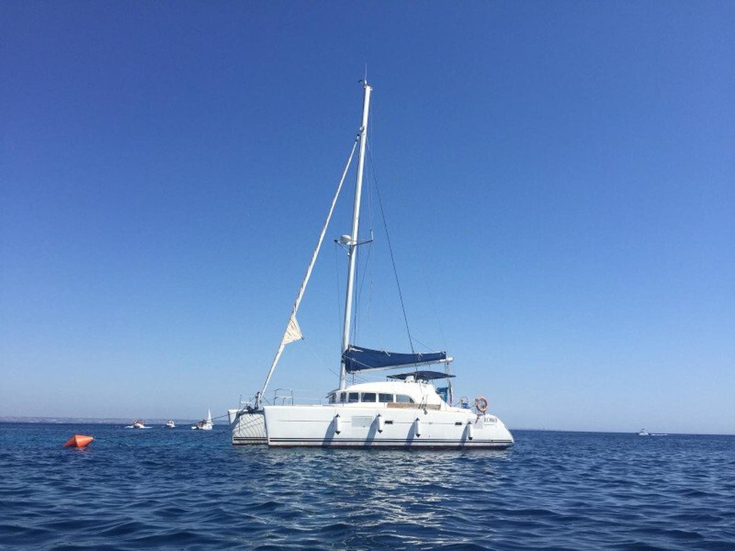 Lagoon 380