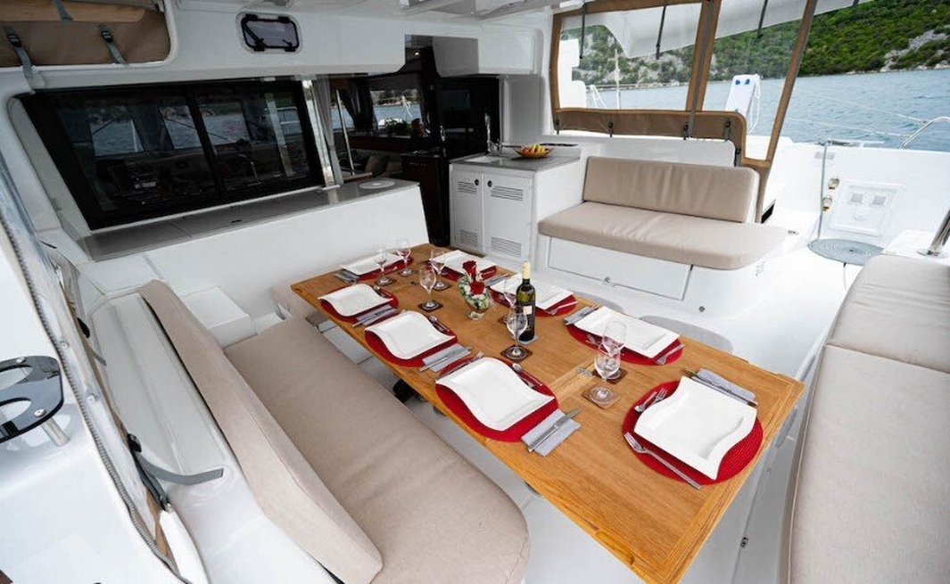 Lagoon 46