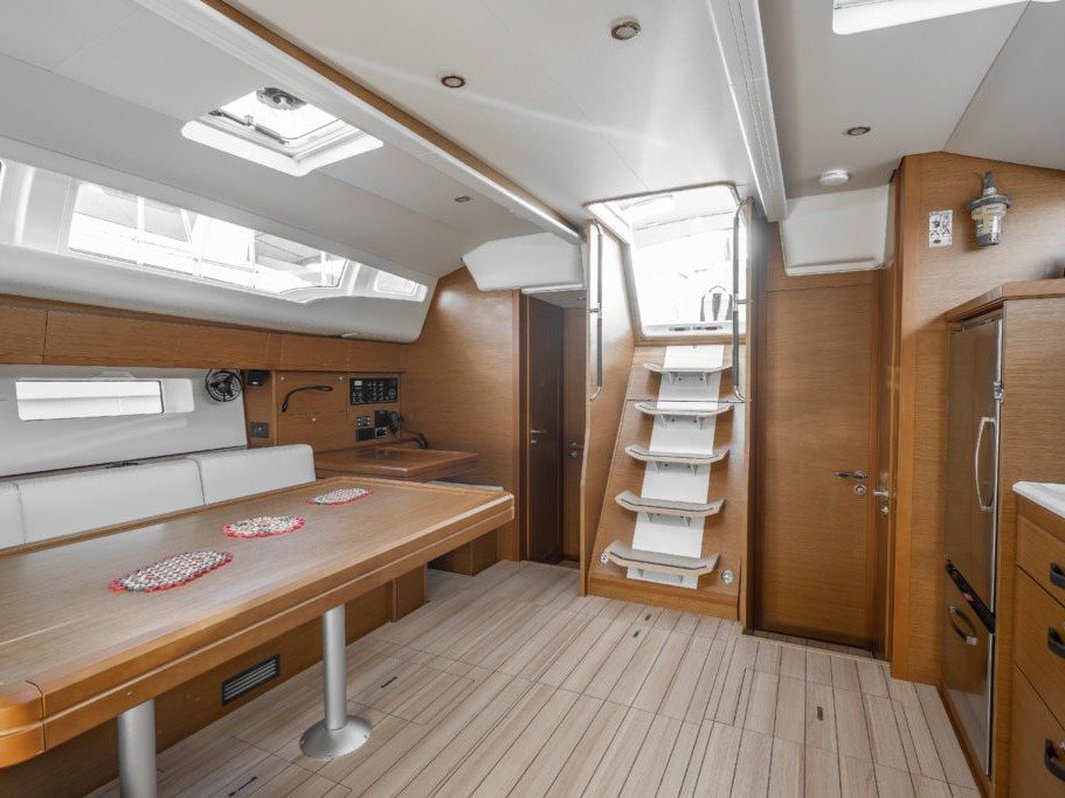 Jeanneau 54