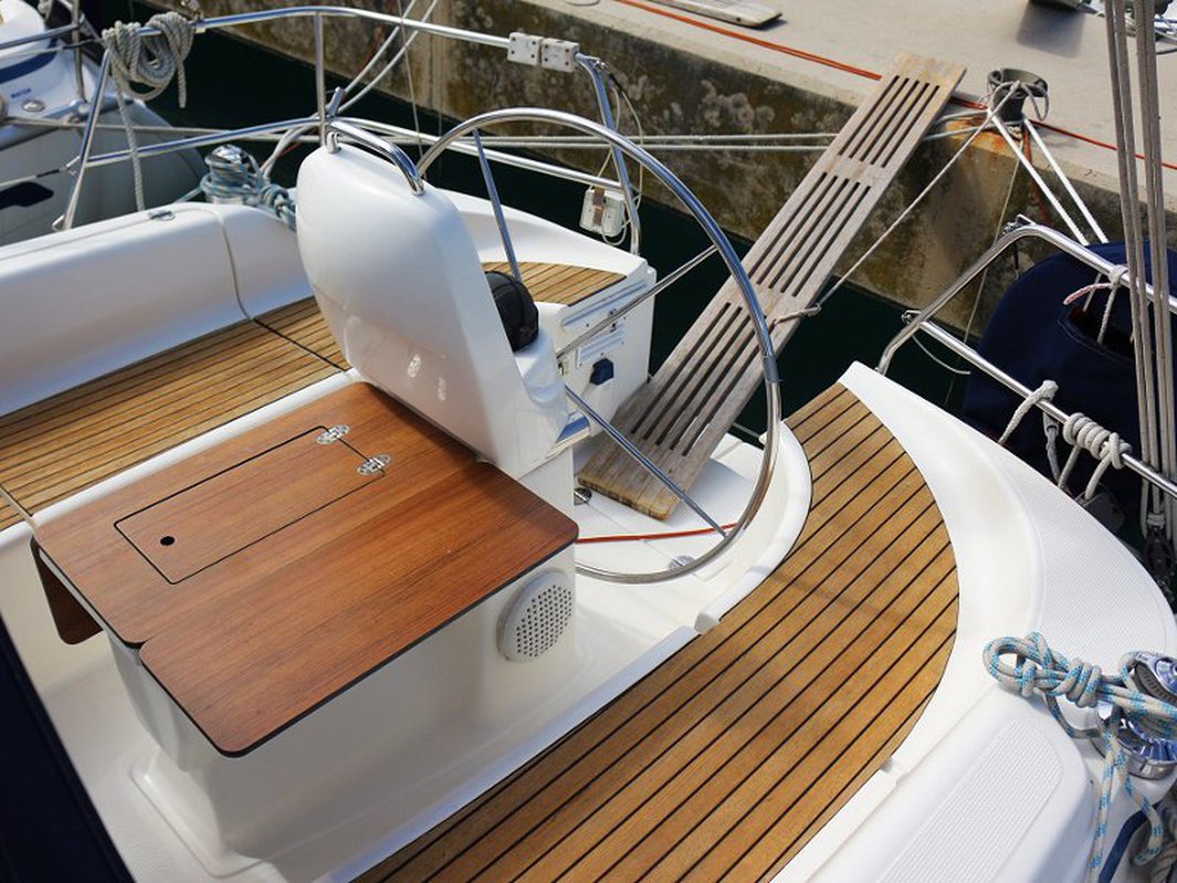 Bavaria 33 Cruiser