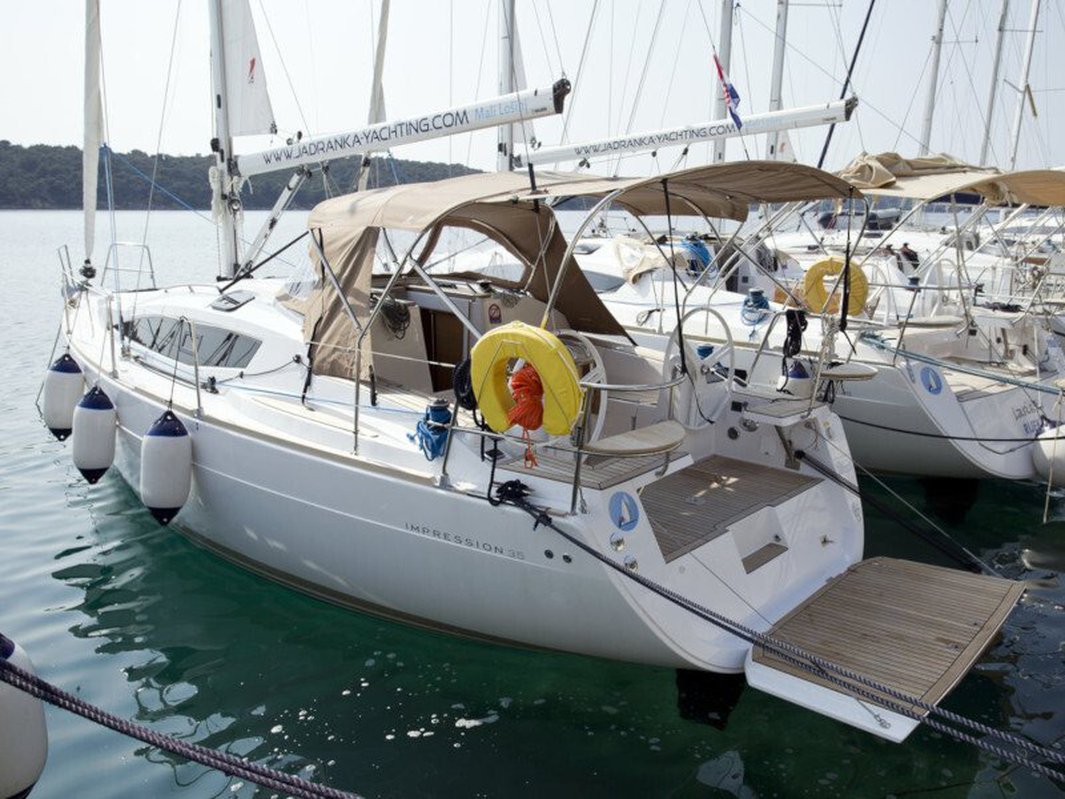 Elan 35 Impression