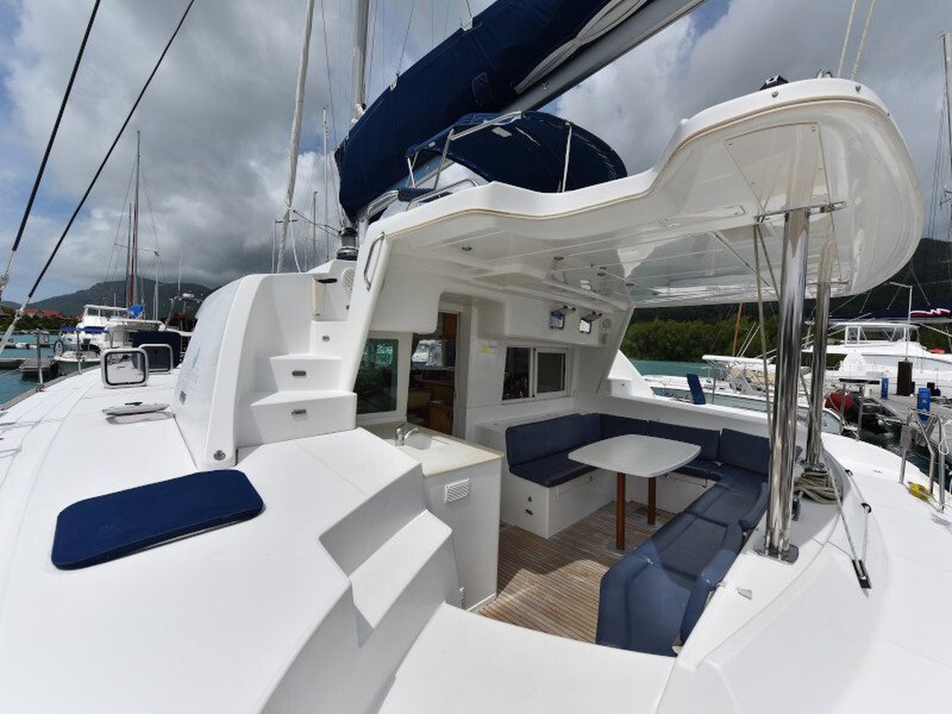Lagoon 440