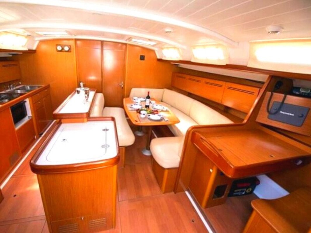 Cyclades 50.5
