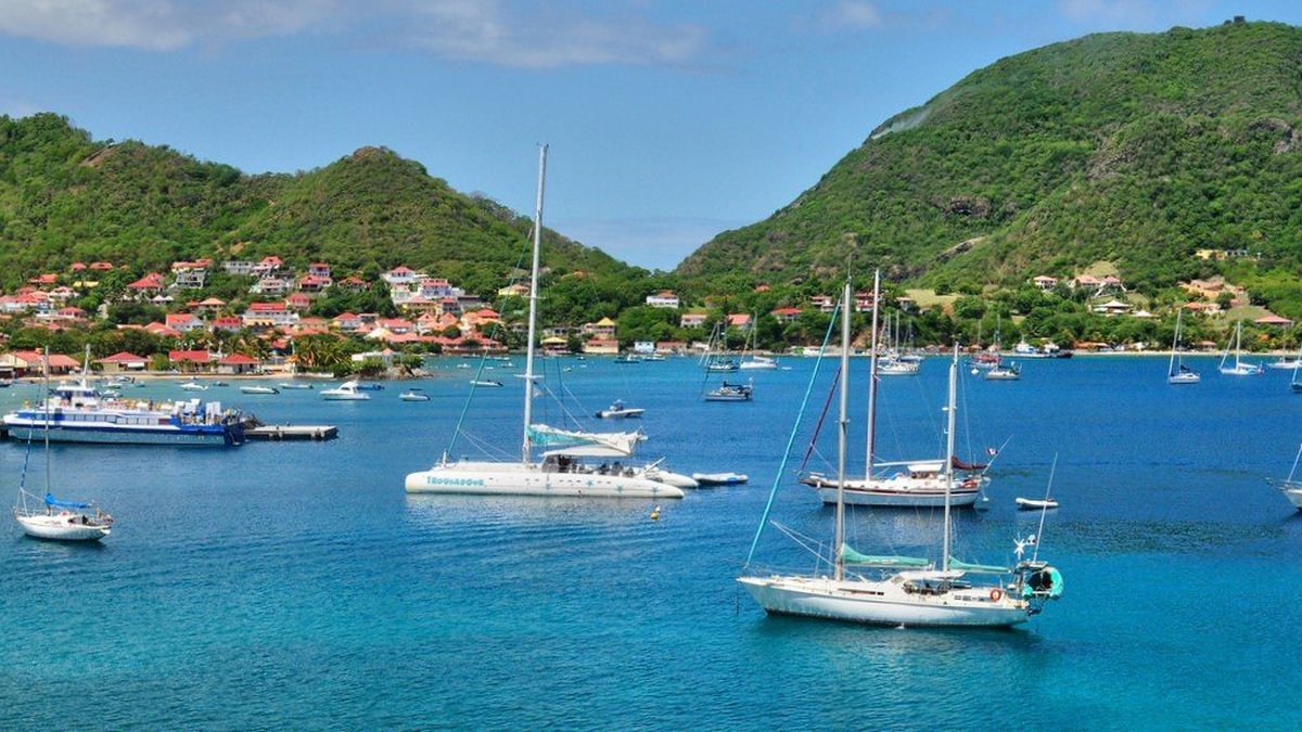 Location voilier avec skipper Martinique La Dominique,