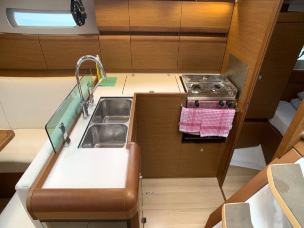 Sun Odyssey 419
