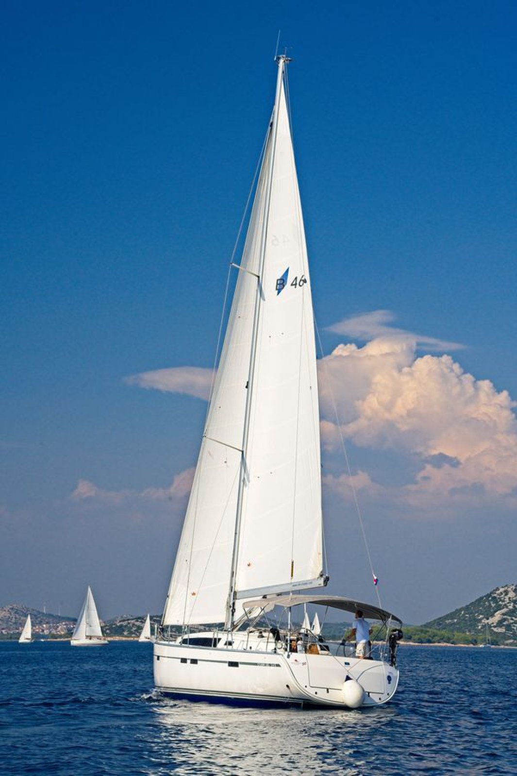 Holidays on a sailboat Bavaria 46 Cruiser Marina Hramina