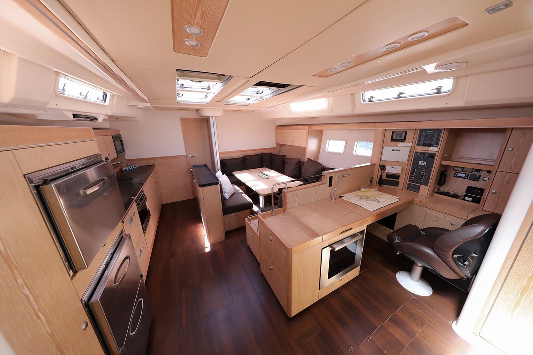 Hanse 575