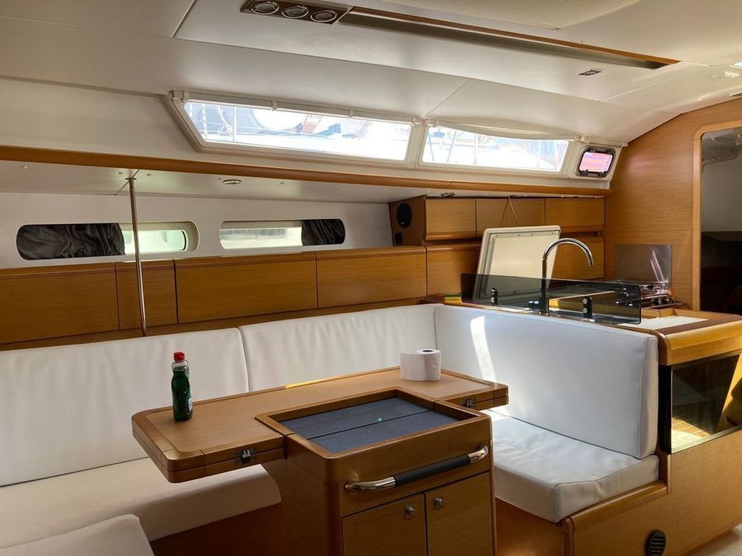 Sun Odyssey 49