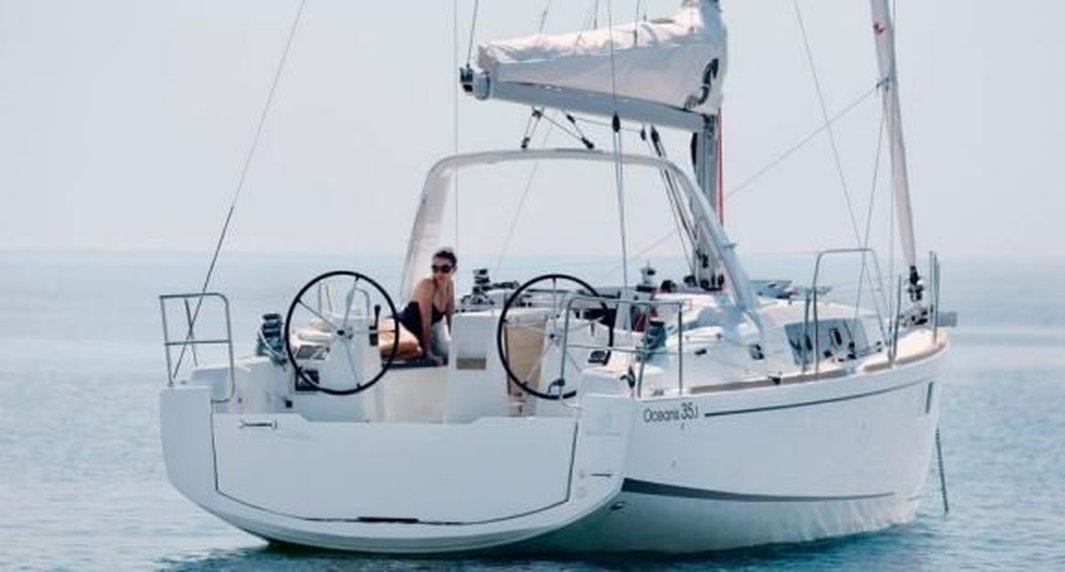 OCEANIS 35.1 - MALILU