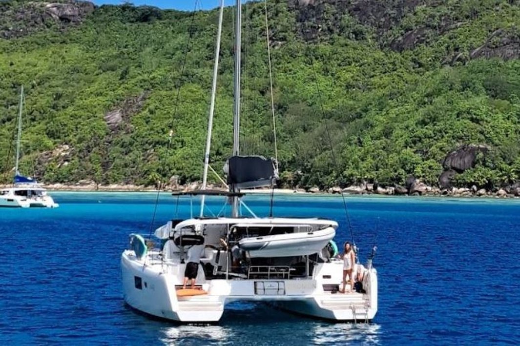 LAGOON 42 2023 DESSAL