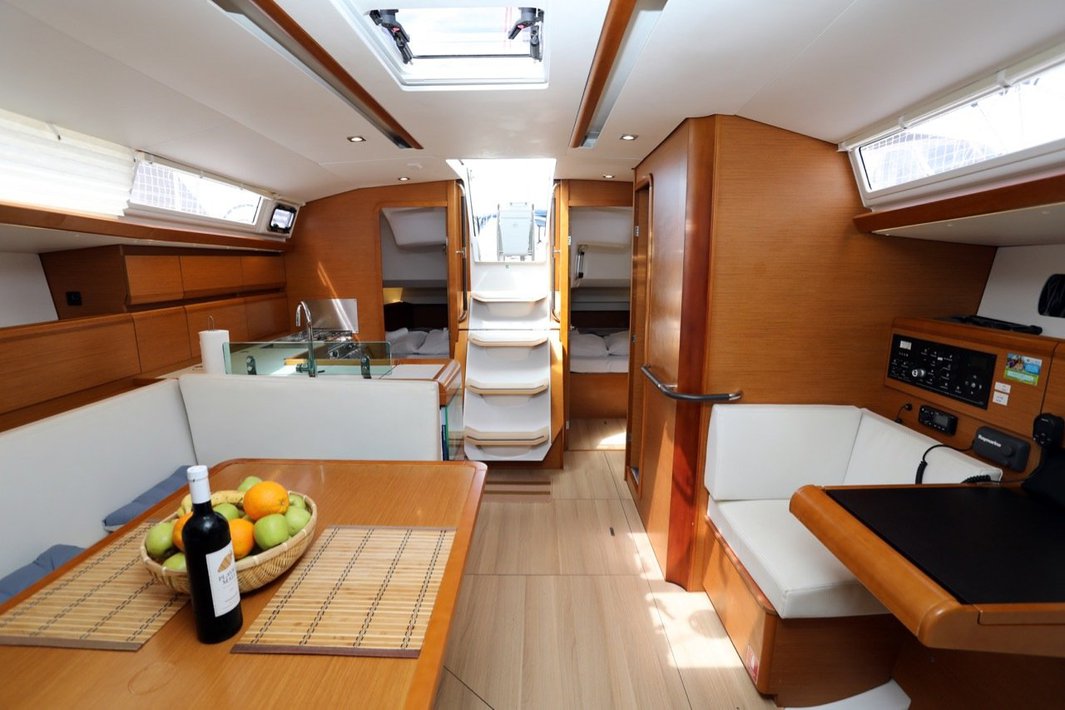 Sun Odyssey 449