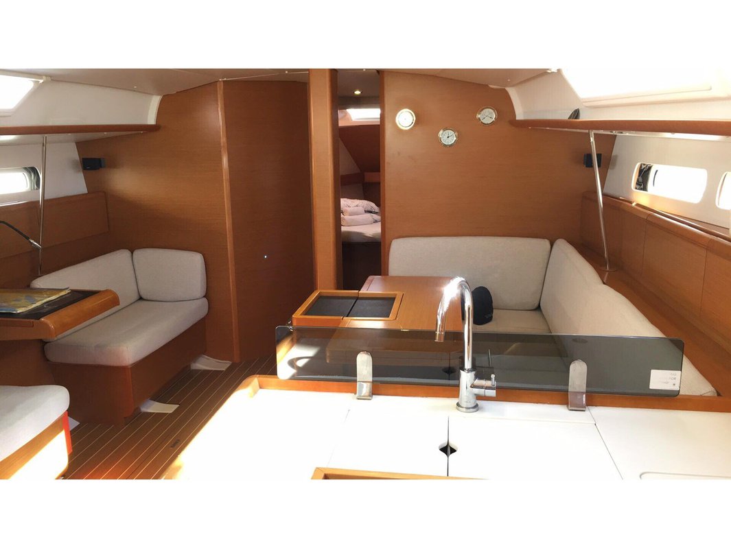 Sun Odyssey 439
