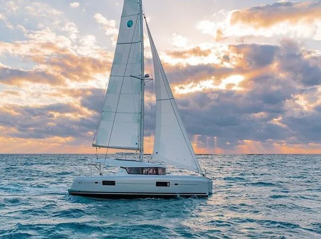 Lagoon 42