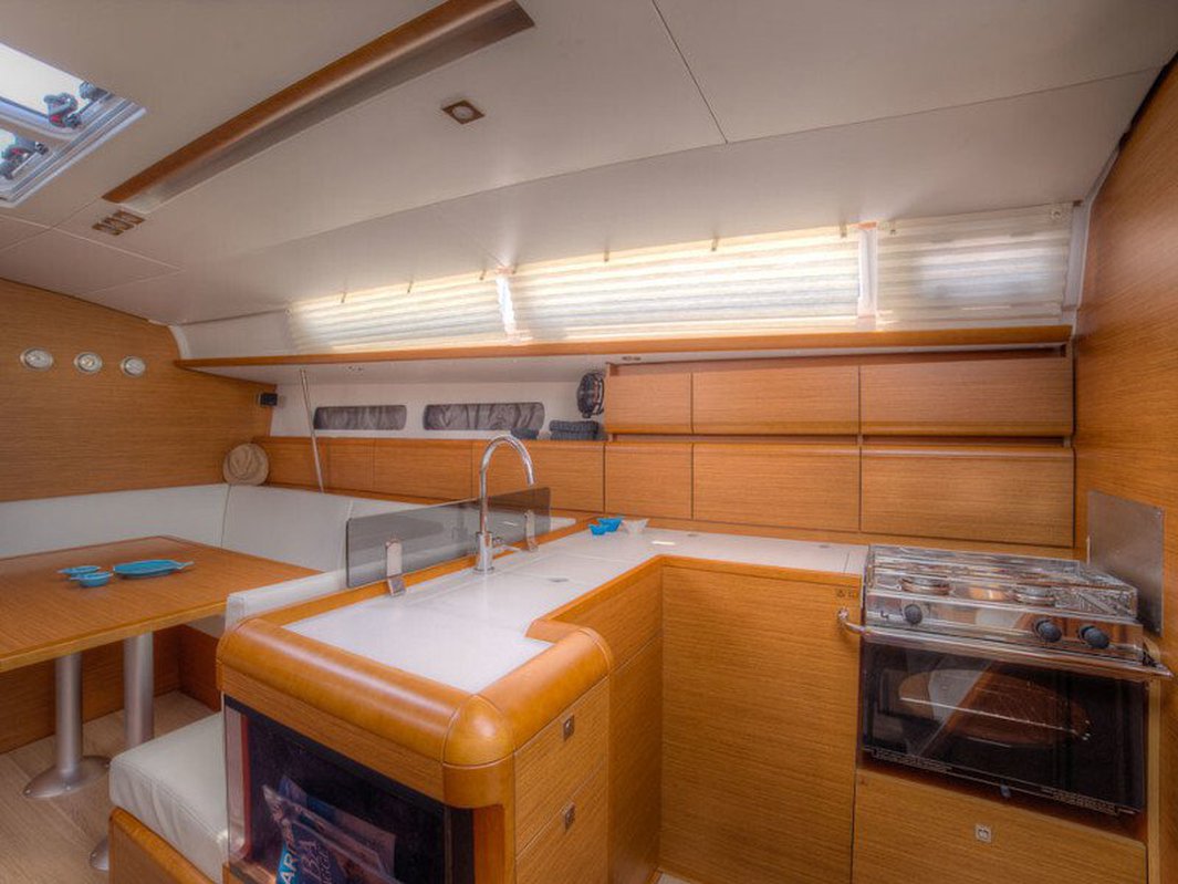 Sun Odyssey 439
