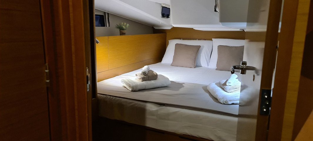 Sun Odyssey 490