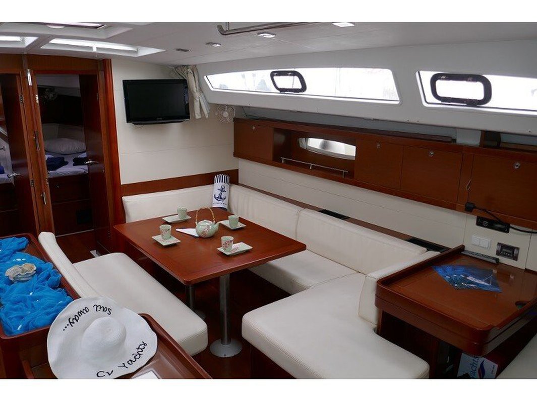 Oceanis 50