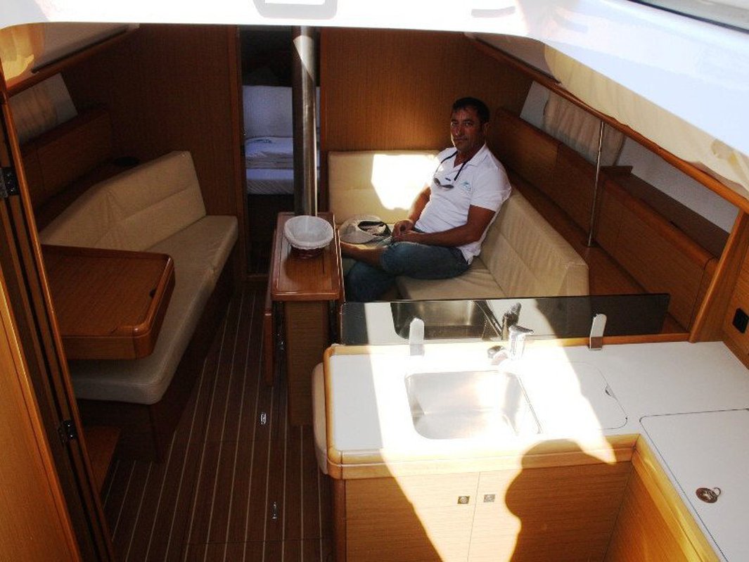 Sun Odyssey 36i