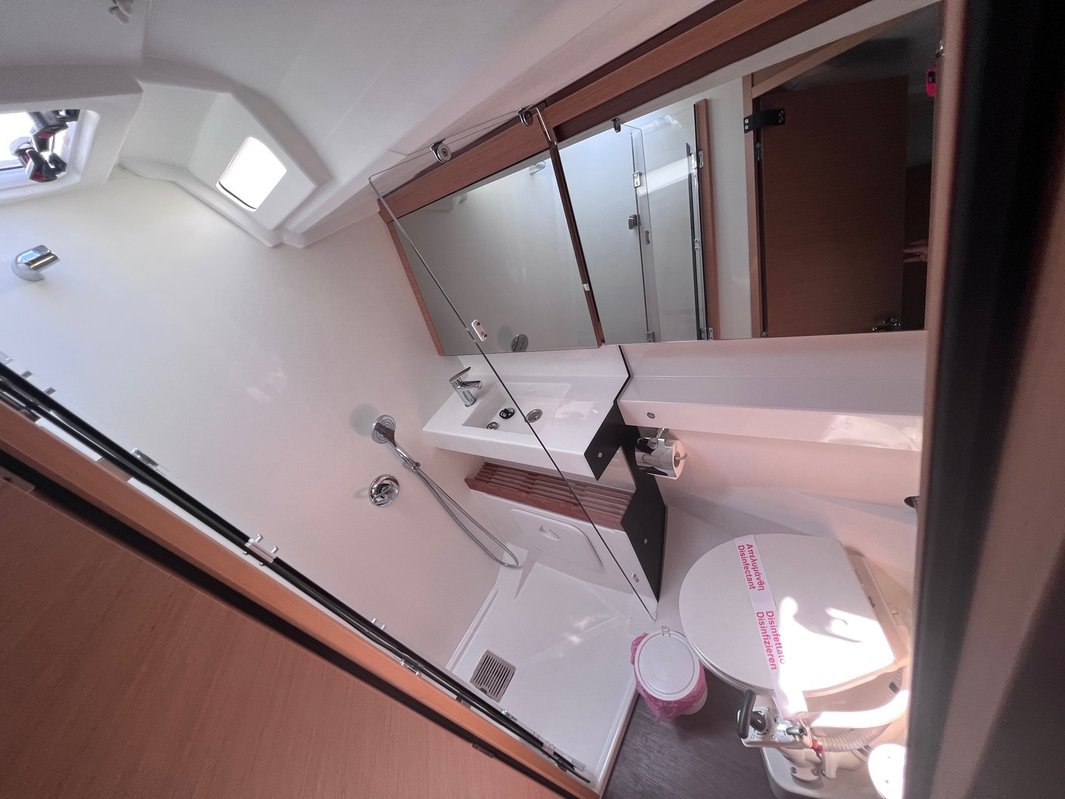 Sun Odyssey 440