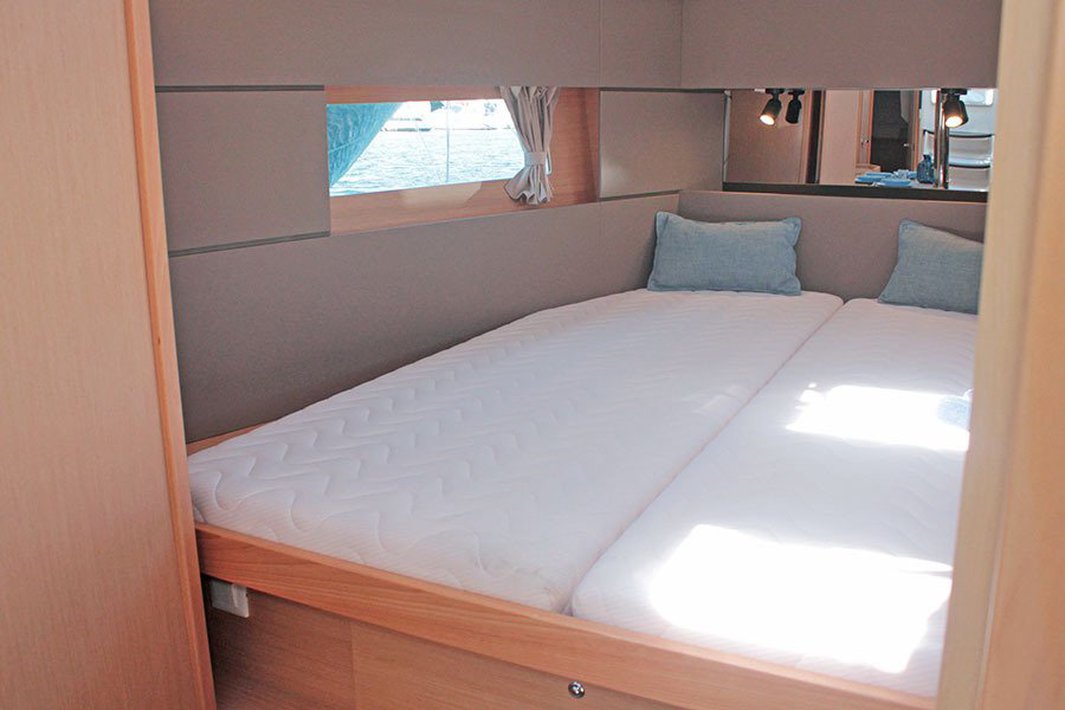 Oceanis 38.1