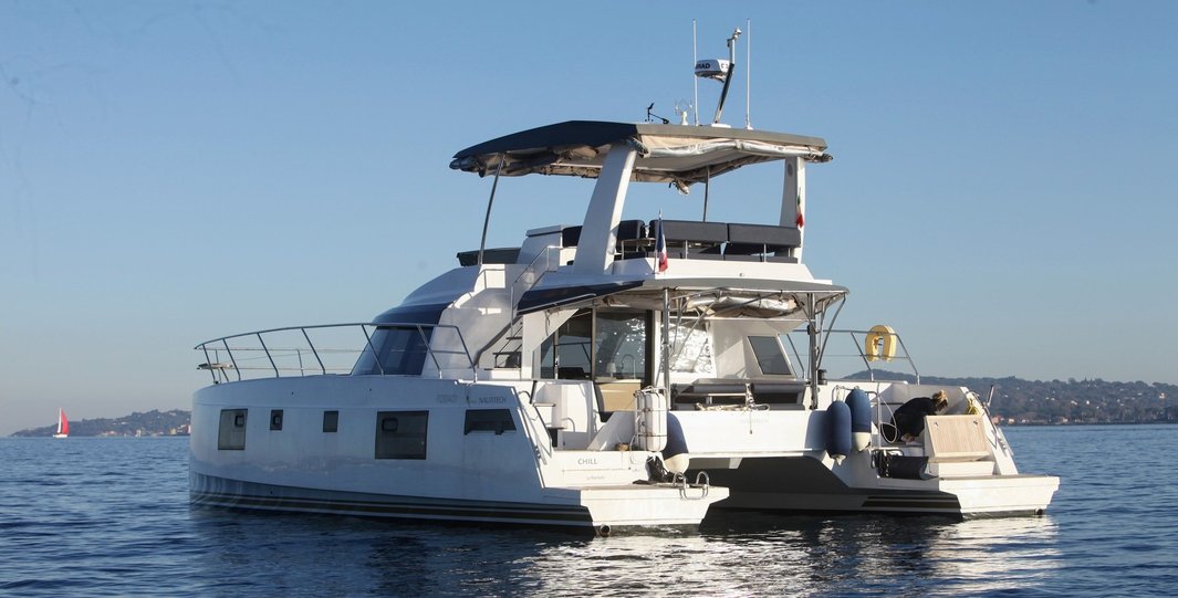 NAUTITECH 47 POWER CATAMARAN CHILL SKIPPER OBLIGATOIRE