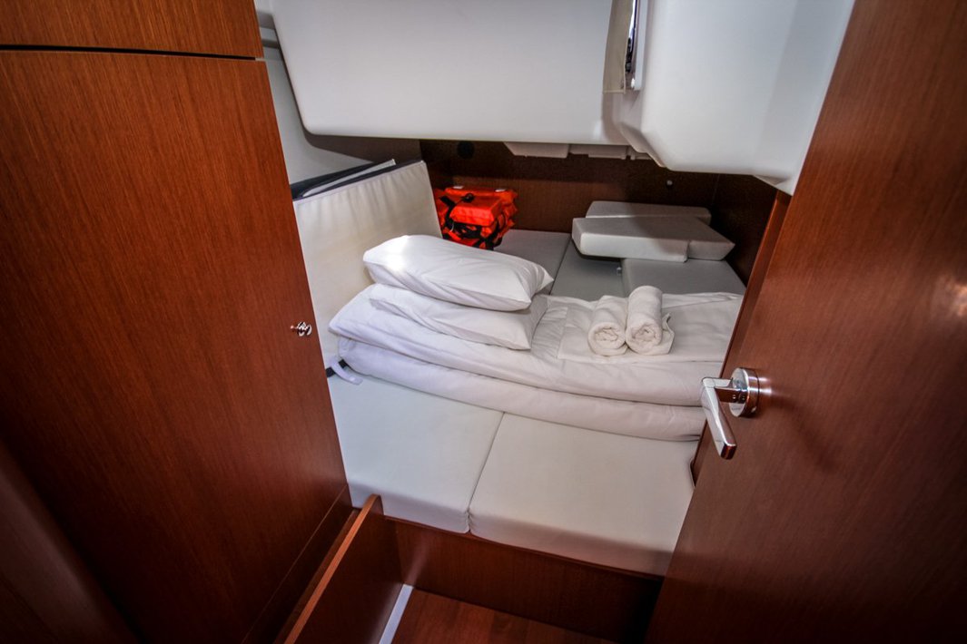 Oceanis 35