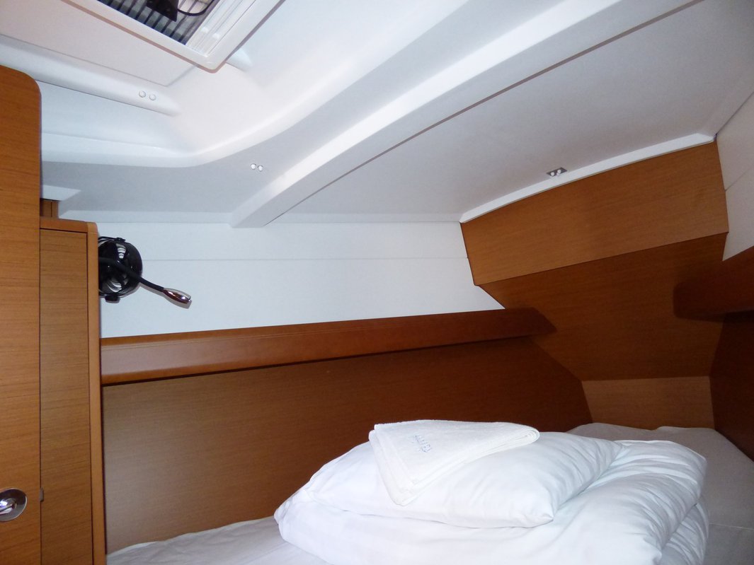 Sun Odyssey 389